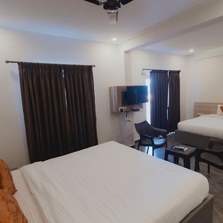 Amber Rooms Porvorim Luaran gambar