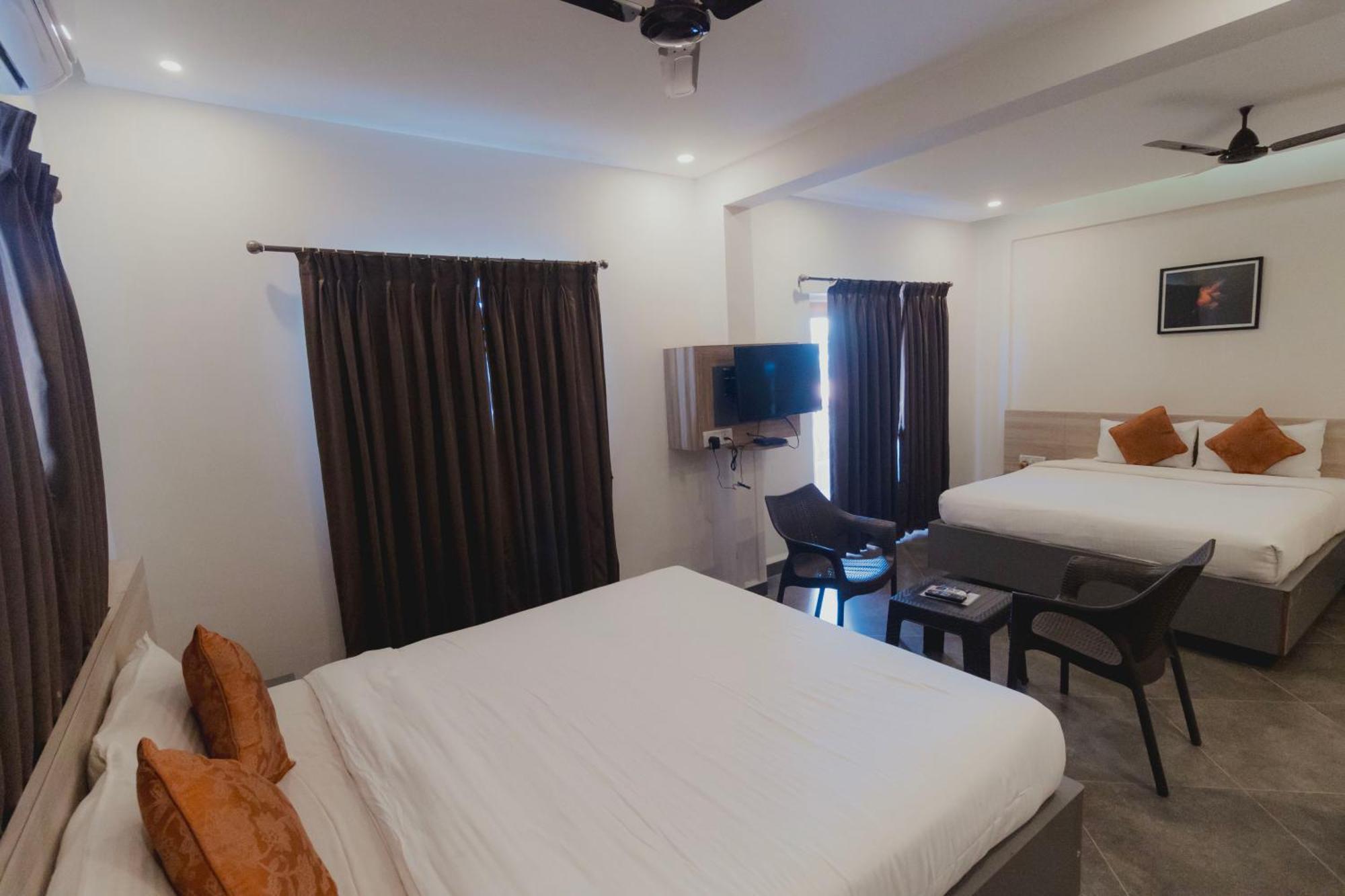 Amber Rooms Porvorim Luaran gambar